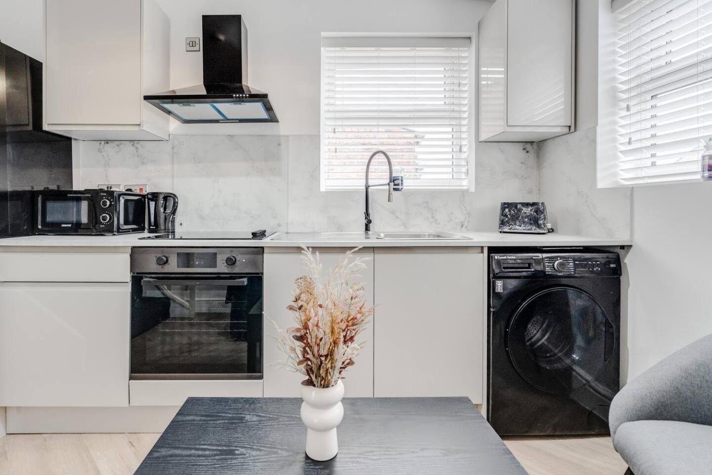 Urban Stay Studio Bright Space 10 Mins To City Liverpool Dış mekan fotoğraf