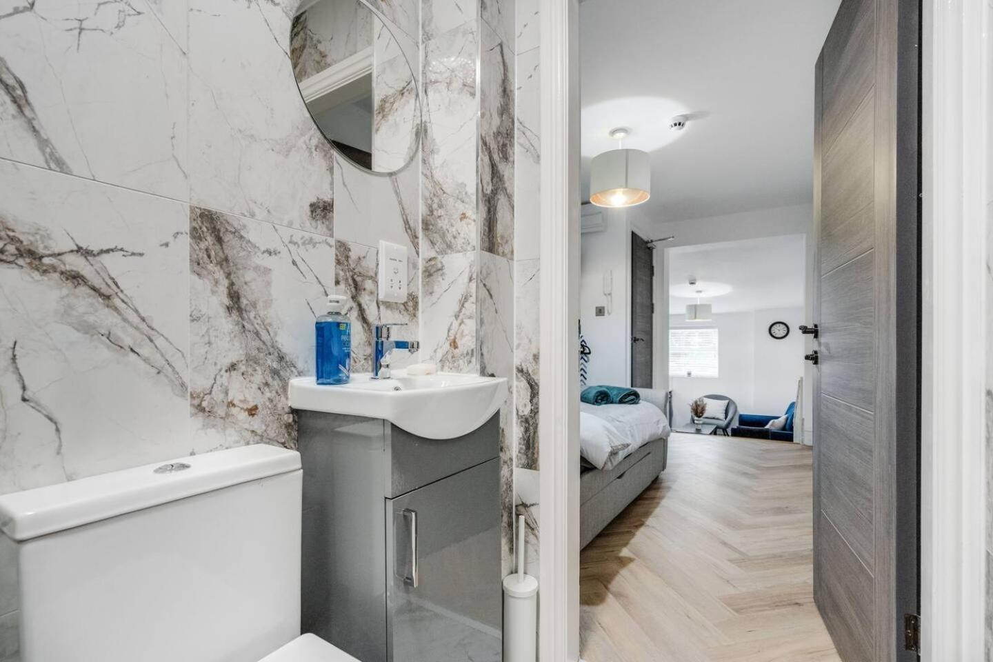 Urban Stay Studio Bright Space 10 Mins To City Liverpool Dış mekan fotoğraf